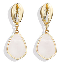 Load image into Gallery viewer, Dangle Earring For Women Round Heart Gold Color Fashion