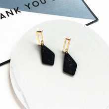Load image into Gallery viewer, Fashion  Earrings natural
