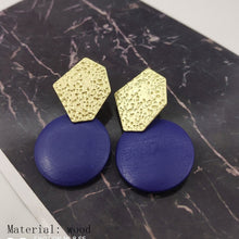 Load image into Gallery viewer, 2020 women fashion earrings irregular gold wavy earrings round wooden earrings earrings
