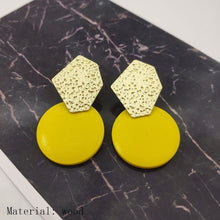 Load image into Gallery viewer, 2020 women fashion earrings irregular gold wavy earrings round wooden earrings earrings
