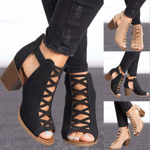 2021 Women Square Heel Sandals Peep Toe Hollow Out Chunky Gladiator Sandals with Strap Black Spring Summer Shoes